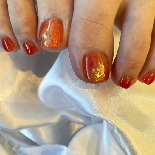 フットネイルの付け替え時期のタイミングは 泉佐野のネイル メークサロン Nail Make Bar Anne