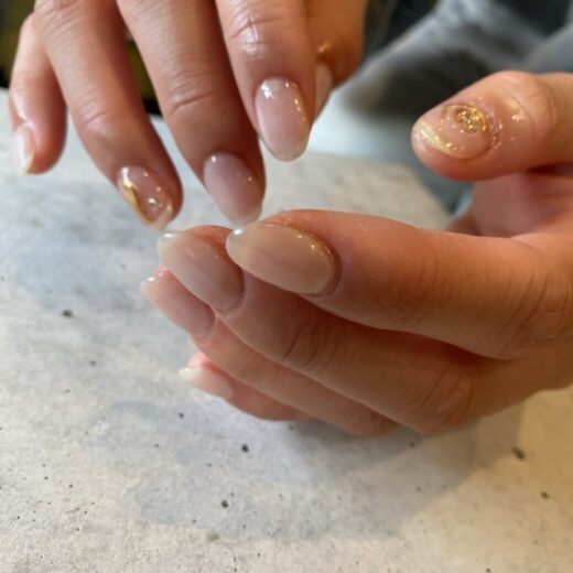 シンプルオフィスネイルも 泉佐野のネイル メークサロン Nail Make Bar Anne