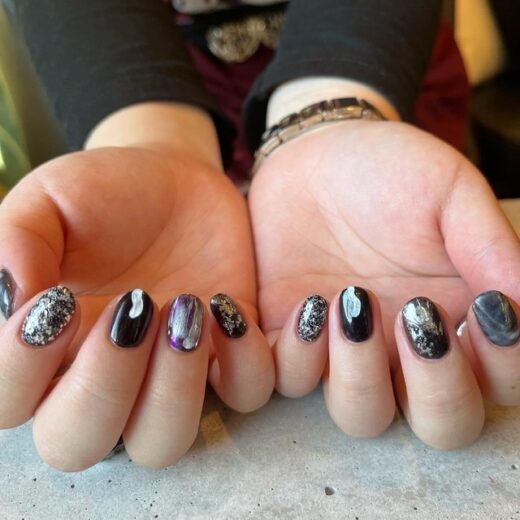 黒ネイル 泉佐野のネイル メークサロン Nail Make Bar Anne